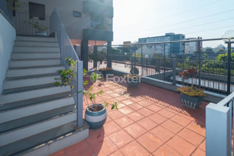 Image 45 - 1013355