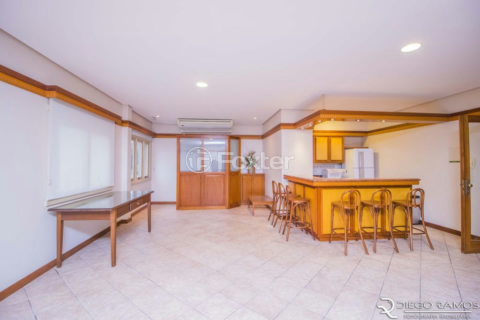 Image 45 - 1016544