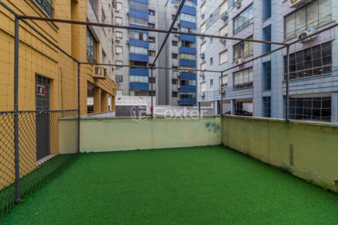 Image 58 - 877033