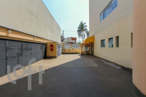 Image 41 - 1033641