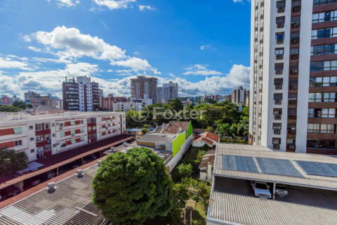Image 46 - 1002205