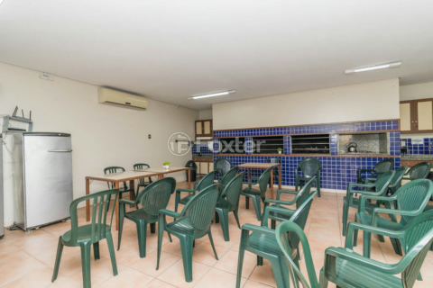 Image 34 - 989585