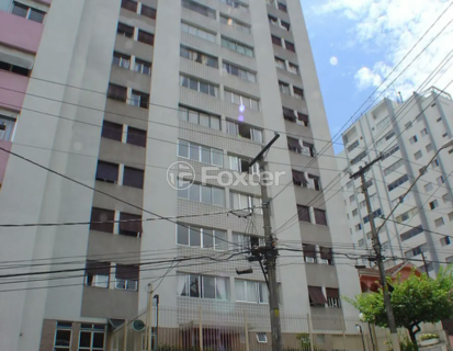 Image 25 - 826012