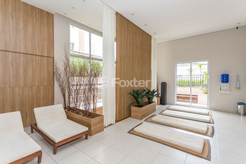 Image 41 - 851093