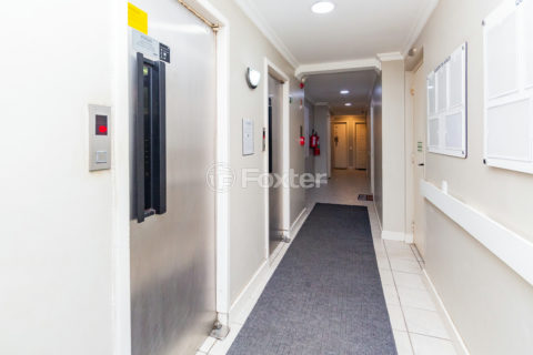 Image 35 - 966585