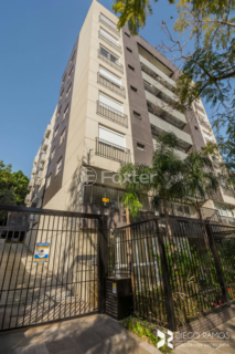 Image 17 - 1010373