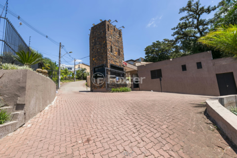 Image 7 - 857639