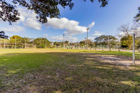 Image 38 - 980132