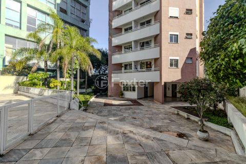 Image 27 - 1003022