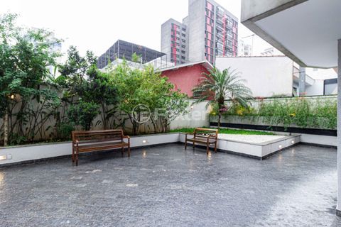 Image 29 - 930139