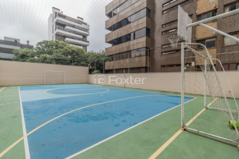 Image 72 - 982800