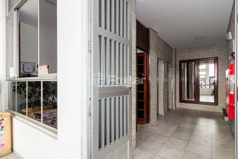 Image 10 - 320421