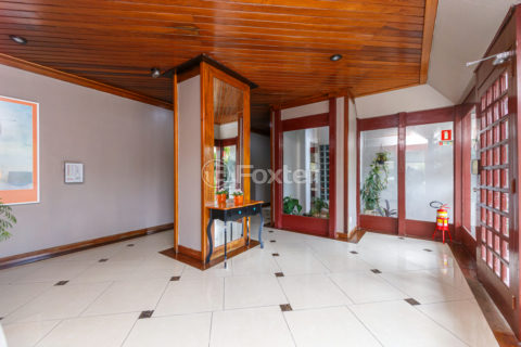 Image 39 - 1001436
