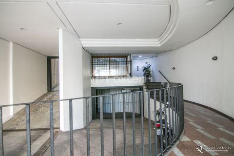 Image 18 - 1017352