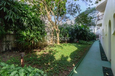 Image 52 - 866093