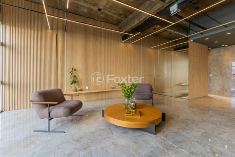 Image 25 - 452444