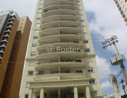 Image 7 - 930352