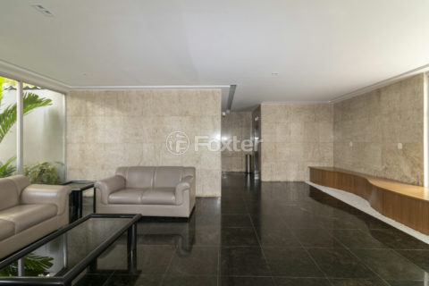 Image 32 - 1027289