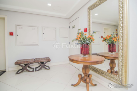 Image 41 - 953605