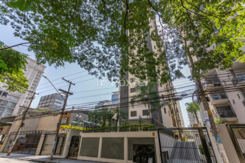 Image 31 - 868083