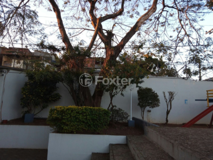 Image 37 - 1017070