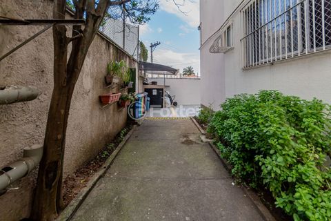 Image 61 - 883520