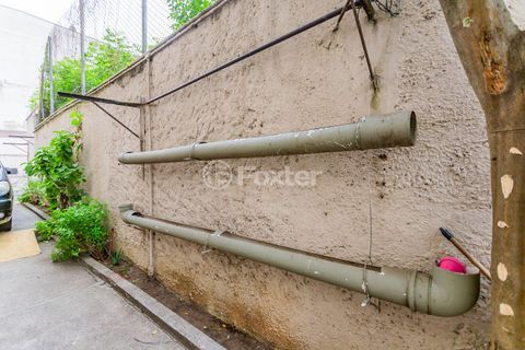 Image 47 - 883520