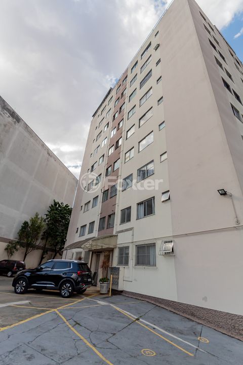 Image 63 - 883520