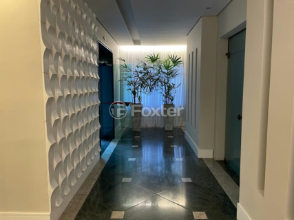 Image 37 - 1032650