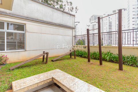Image 34 - 1012660