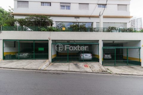 Image 37 - 336490