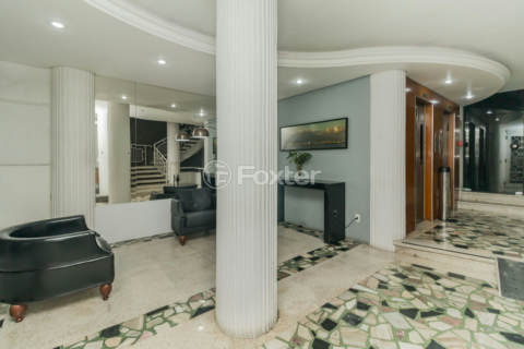 Image 31 - 881301