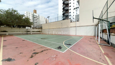 Image 40 - 1033234