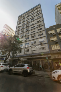 Image 26 - 853530