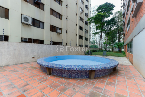 Image 31 - 329381