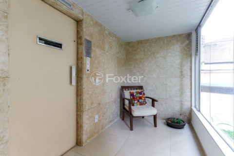 Image 29 - 329381