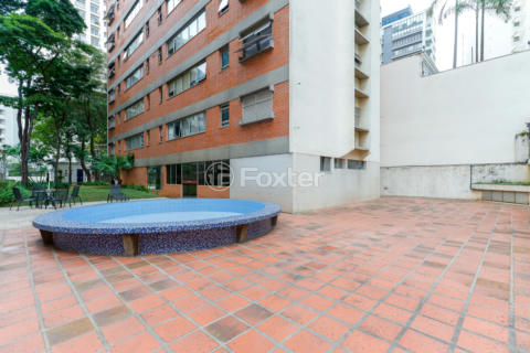 Image 32 - 329381