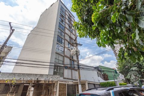 Image 40 - 855517