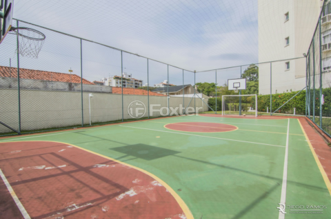 Image 19 - 1006408