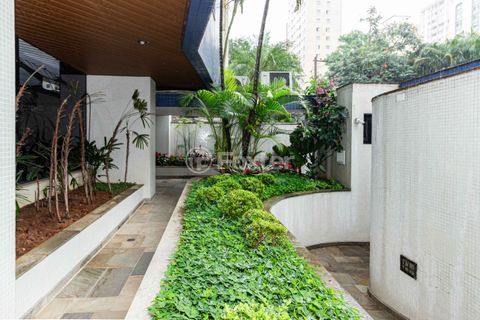 Image 14 - 1023436