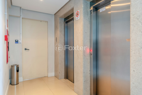 Image 38 - 899897