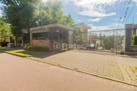 Image 48 - 185700