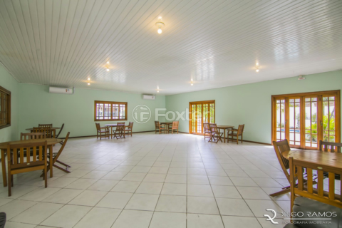 Image 32 - 185700