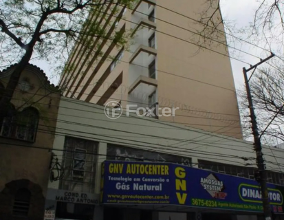 Image 21 - 688294