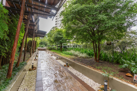 Image 62 - 1029256