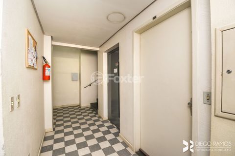 Image 27 - 1003746