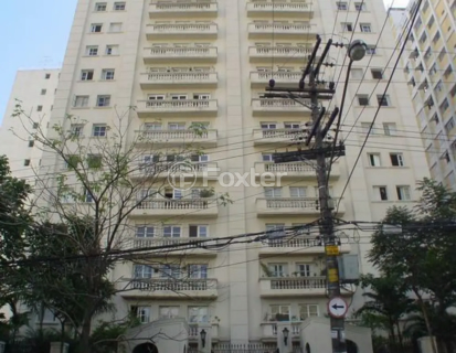 Image 27 - 1011487