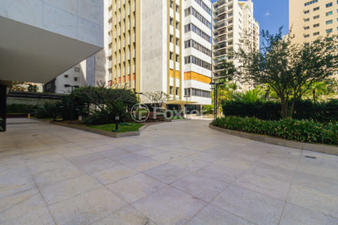 Image 84 - 1020034