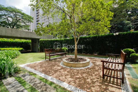Image 8 - 36743