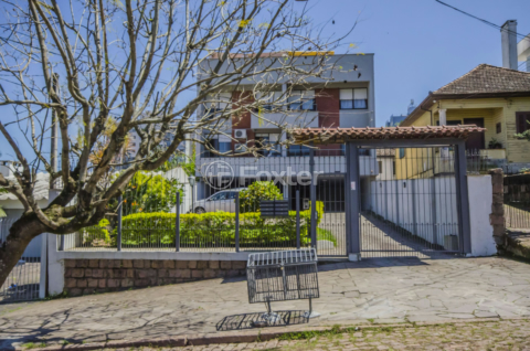 Image 32 - 929072